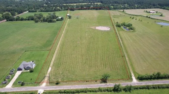 191 County Road 2276 Cleveland, TX 77327