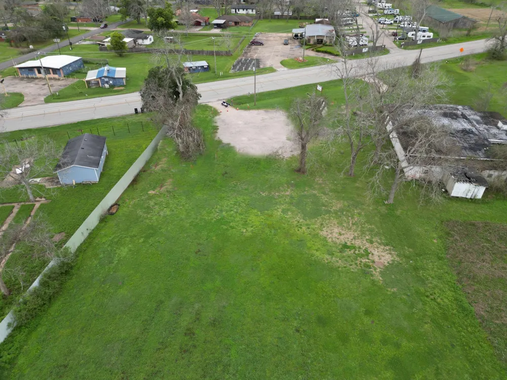 1208 S Brooks Brazoria, TX 77422