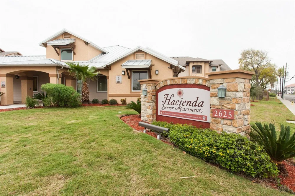 2625 Greenwood Drive Corpus Christi, TX 78405
