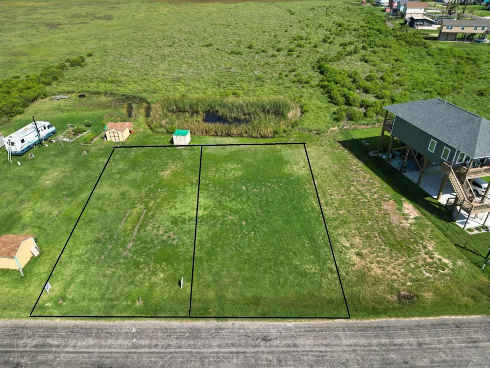 552 Private Road 675 Sargent, TX 77414