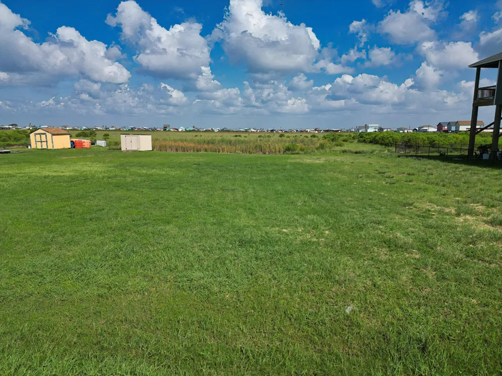 552 Private Road 675 Sargent, TX 77414