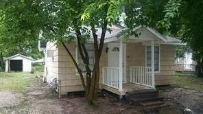 408 Robert Lee Houston, TX 77009