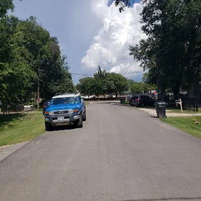 408 Robert Lee Houston, TX 77009
