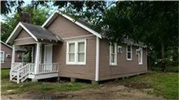 408 Robert Lee Houston, TX 77009