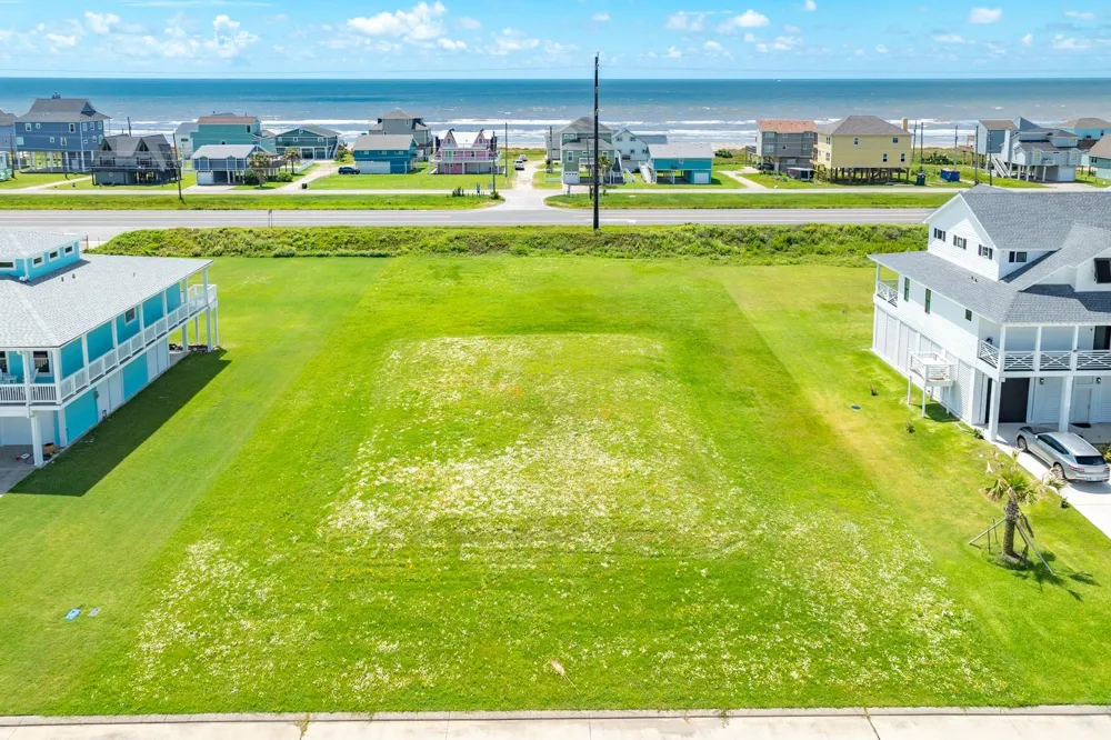 21305 Scissor Tail Lane Galveston, TX 77554