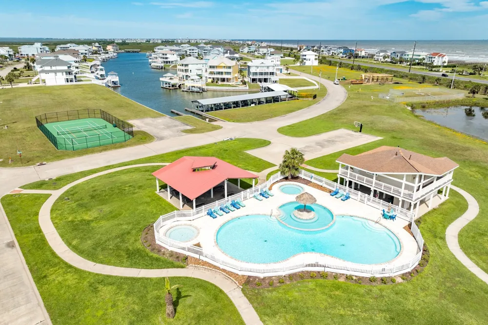 21305 Scissor Tail Lane Galveston, TX 77554