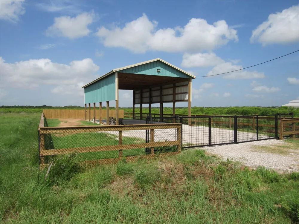 72 County Road 299 Sargent, TX 77414
