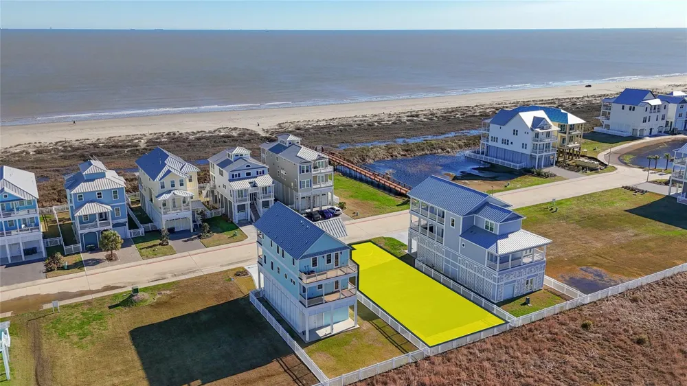 16 Grand Beach Boulevard Galveston, TX 77550