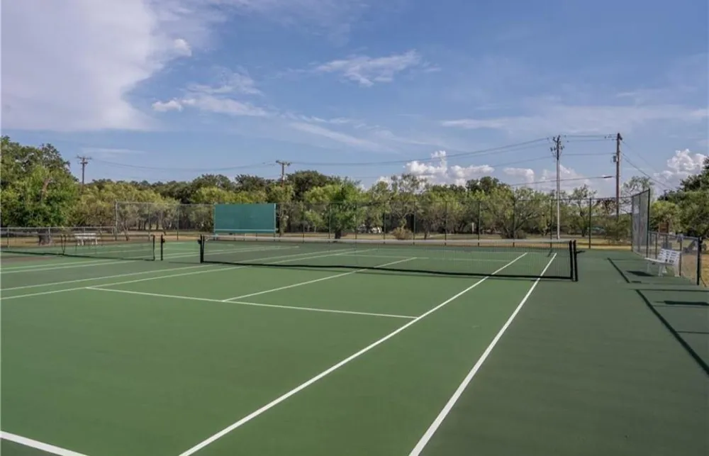 1033 Coventry Road Spicewood, TX 78669