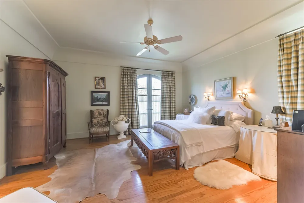 2712 Ferndale Street Houston, TX 77098