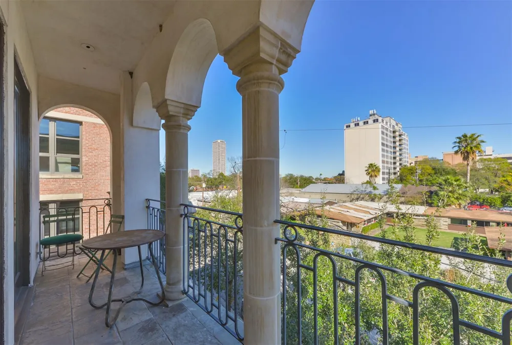 2712 Ferndale Street Houston, TX 77098