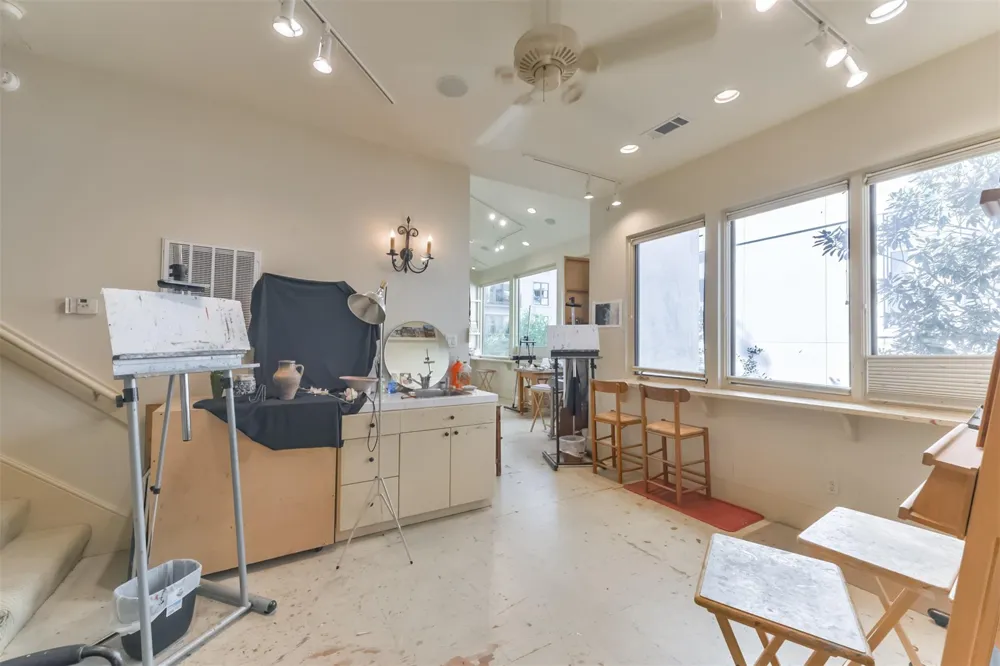 2712 Ferndale Street Houston, TX 77098