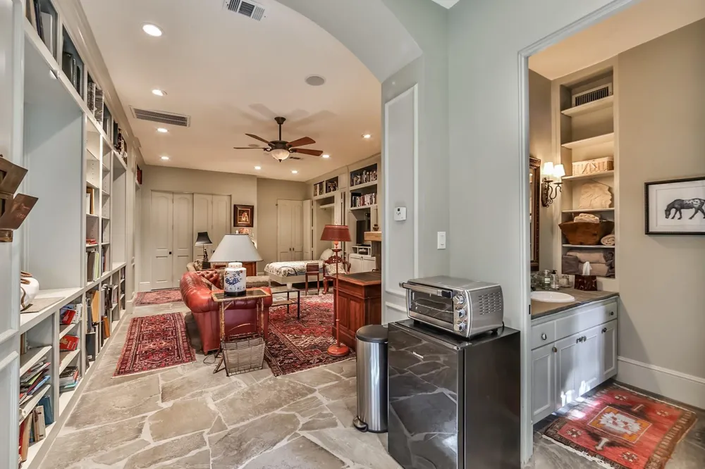 2712 Ferndale Street Houston, TX 77098