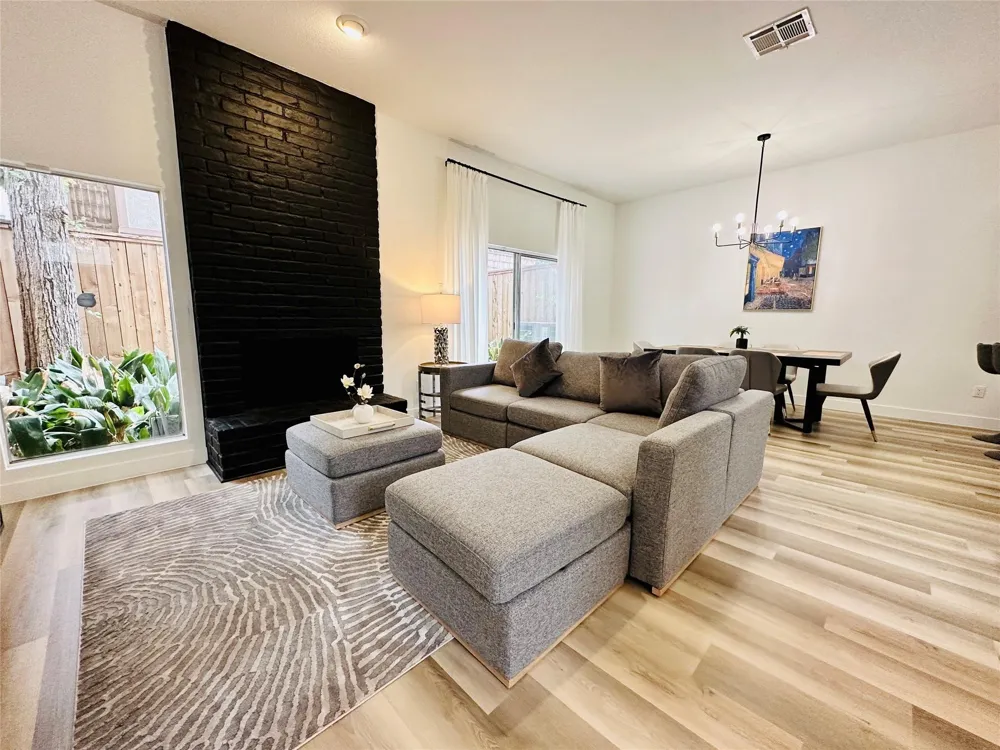 1504 Southmore Boulevard Houston, TX 77004