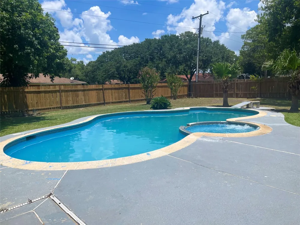 3921 Doris Street Bay City, TX 77414