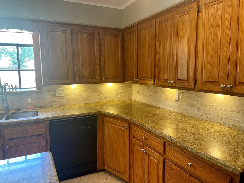 3921 Doris Street Bay City, TX 77414