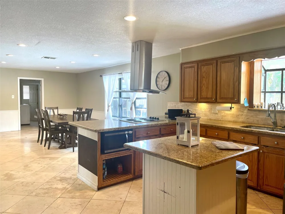 3921 Doris Street Bay City, TX 77414