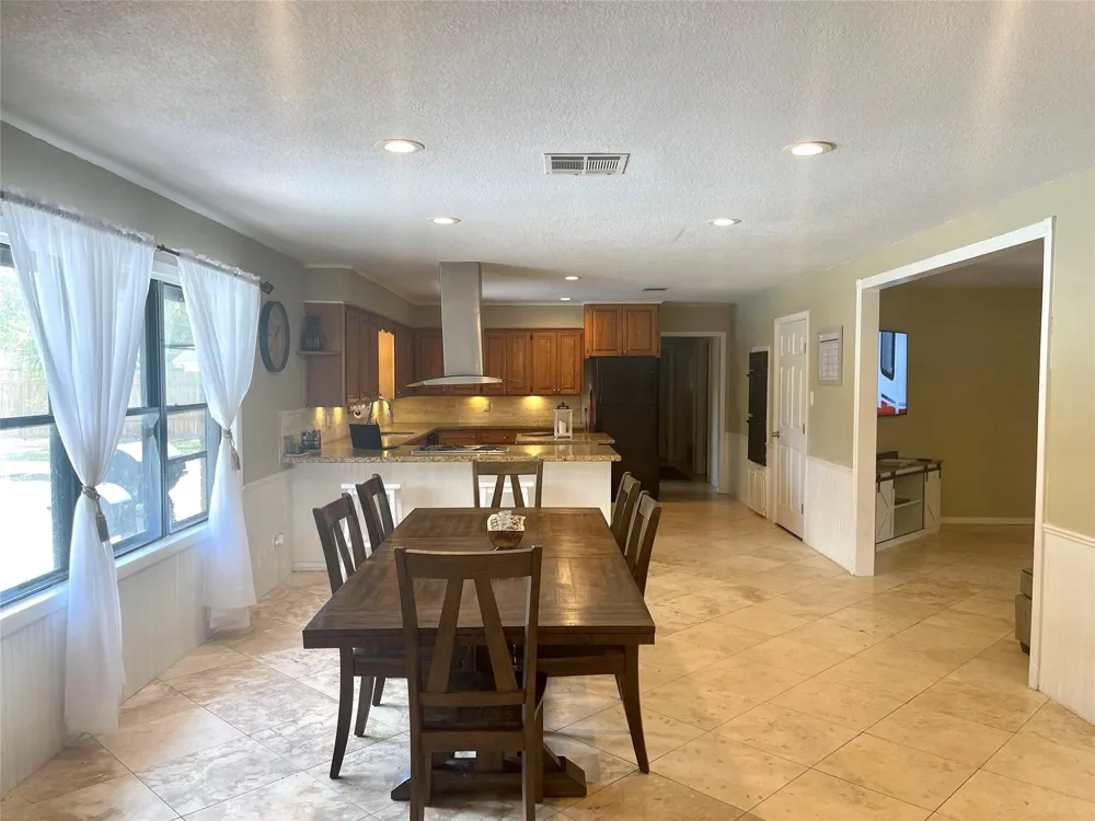 3921 Doris Street Bay City, TX 77414