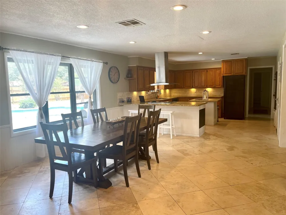 3921 Doris Street Bay City, TX 77414