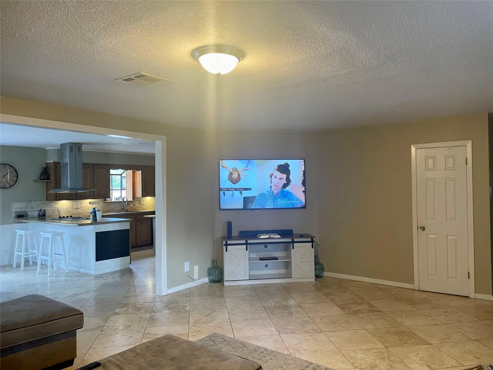 3921 Doris Street Bay City, TX 77414