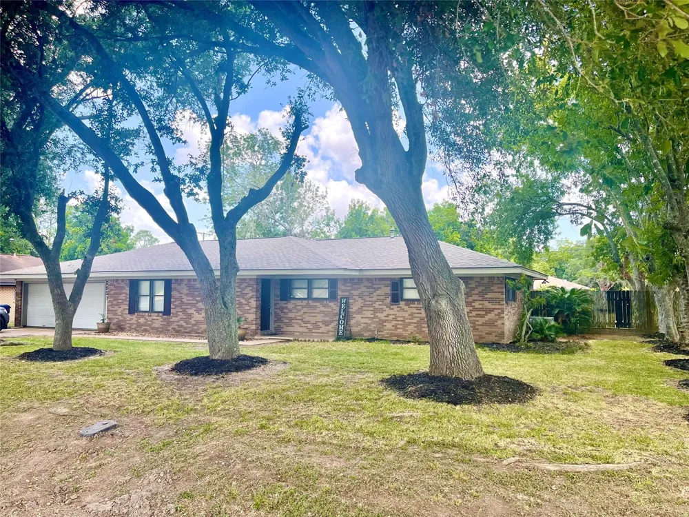 3921 Doris Street Bay City, TX 77414