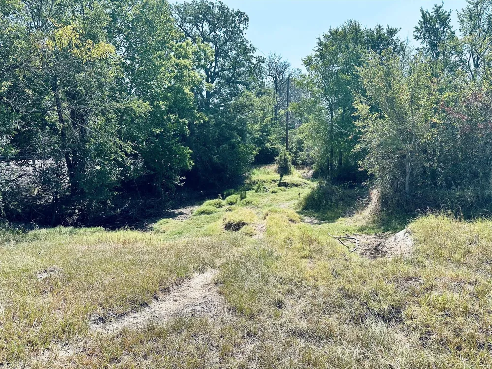23 S Hwy 164 Donie, TX 76642