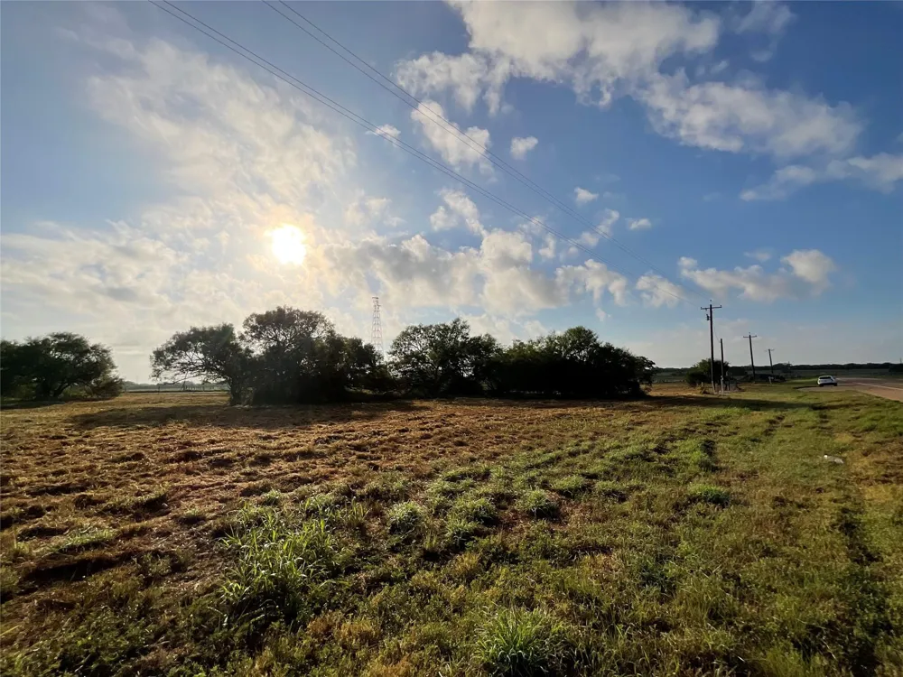 1932 Old Goliad Road Cuero, TX 77954