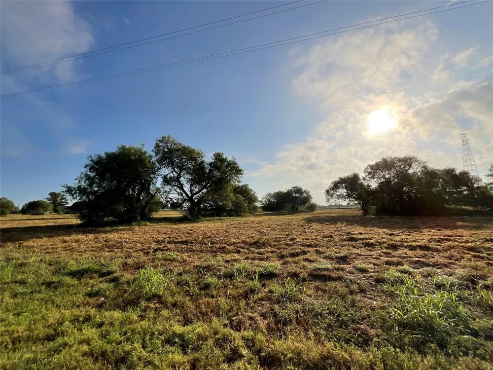 1932 Old Goliad Road Cuero, TX 77954