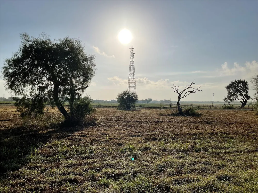 1932 Old Goliad Road Cuero, TX 77954