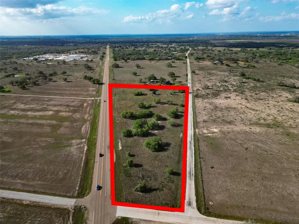 1932 Old Goliad Road Cuero, TX 77954