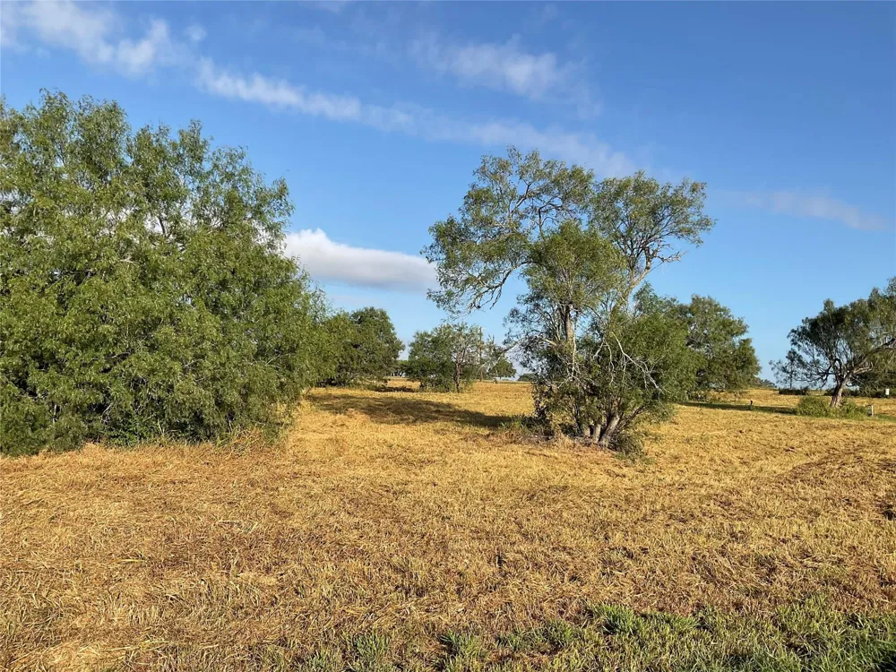 1932 Old Goliad Road Cuero, TX 77954