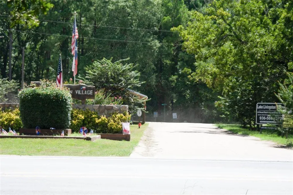 430 Parkpine Street Livingston, TX 77351