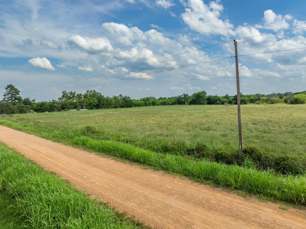 Langberg Road Bellville, TX 77418