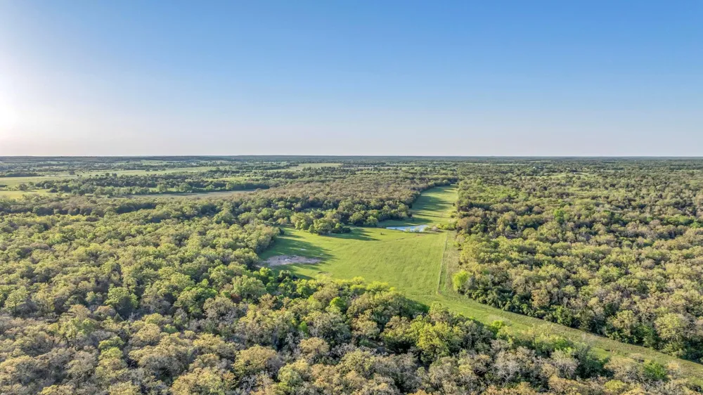 1692 E Highway 79 Rockdale, TX 76567