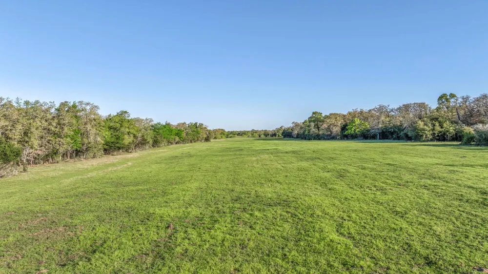 1692 E Highway 79 Rockdale, TX 76567