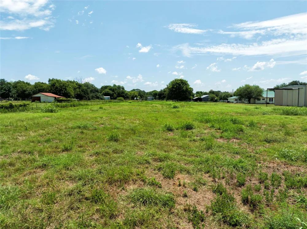 215 Old Highway 90 Loop Schulenburg, TX 78956