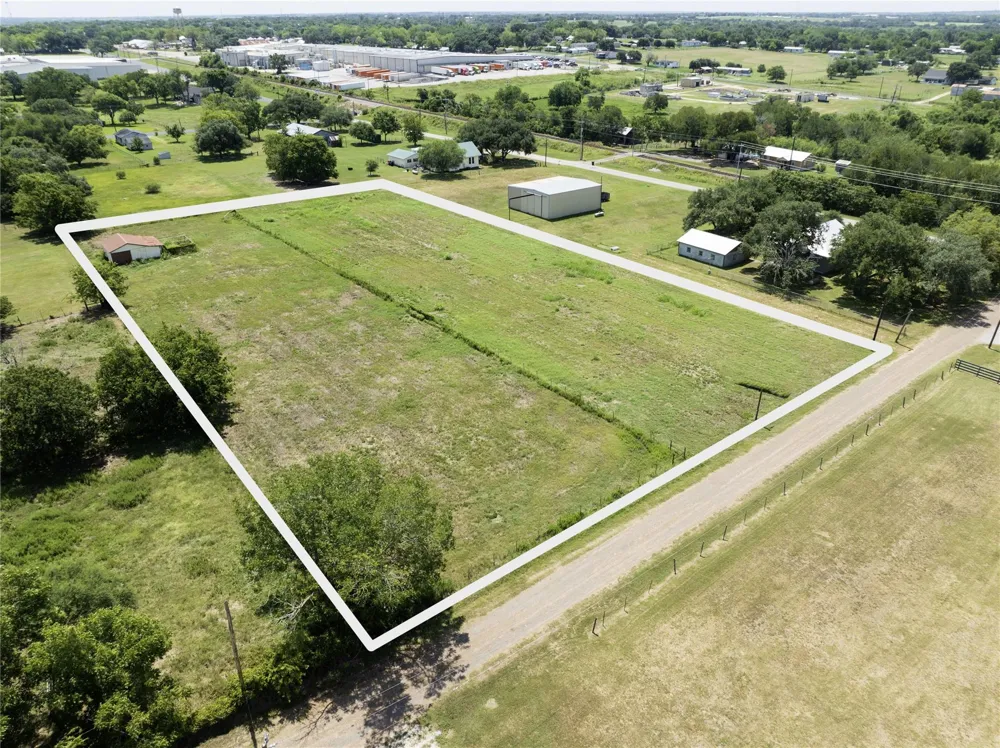 215 Old Highway 90 Loop Schulenburg, TX 78956