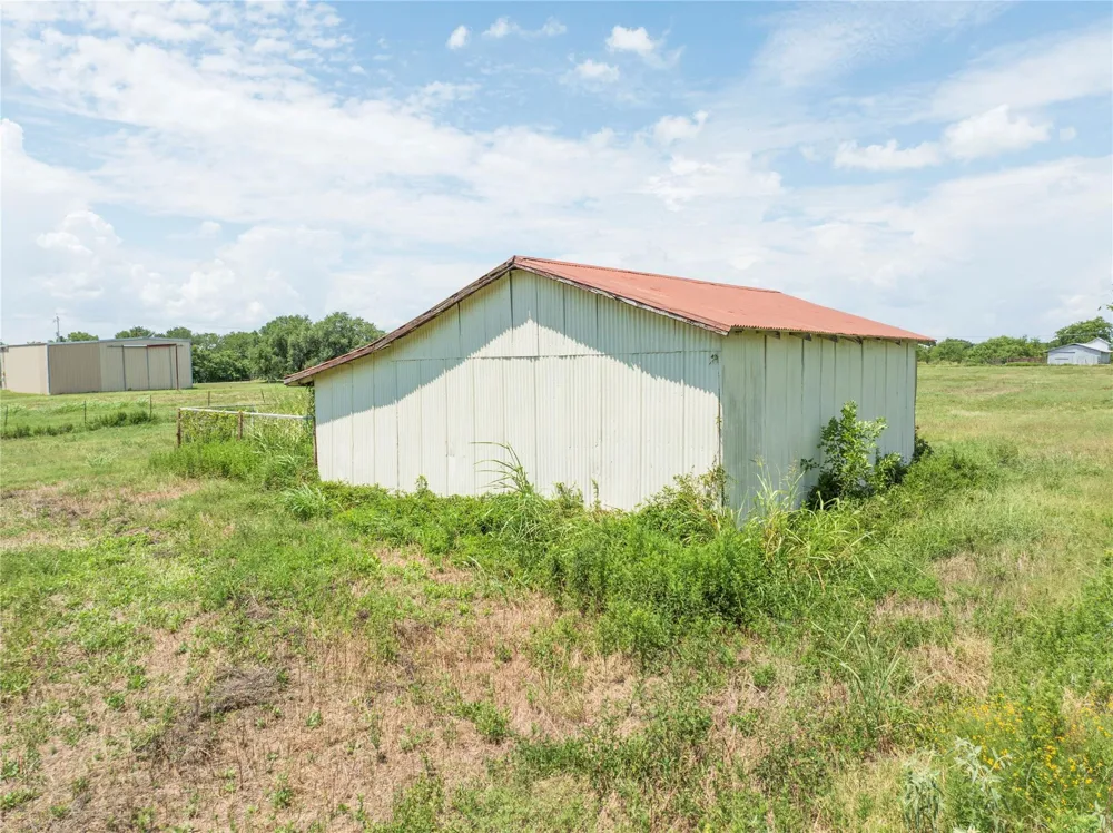 215 Old Highway 90 Loop Schulenburg, TX 78956