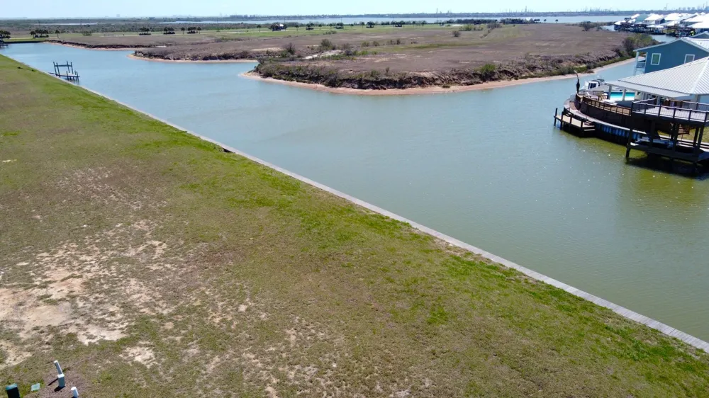 1309 Highborne Cay Court Texas City, TX 77590