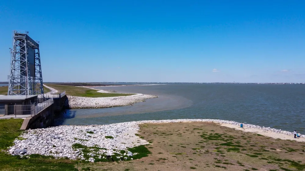 1309 Highborne Cay Court Texas City, TX 77590