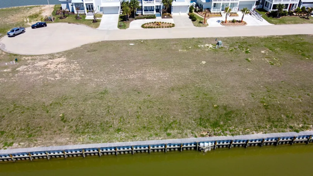 1309 Highborne Cay Court Texas City, TX 77590