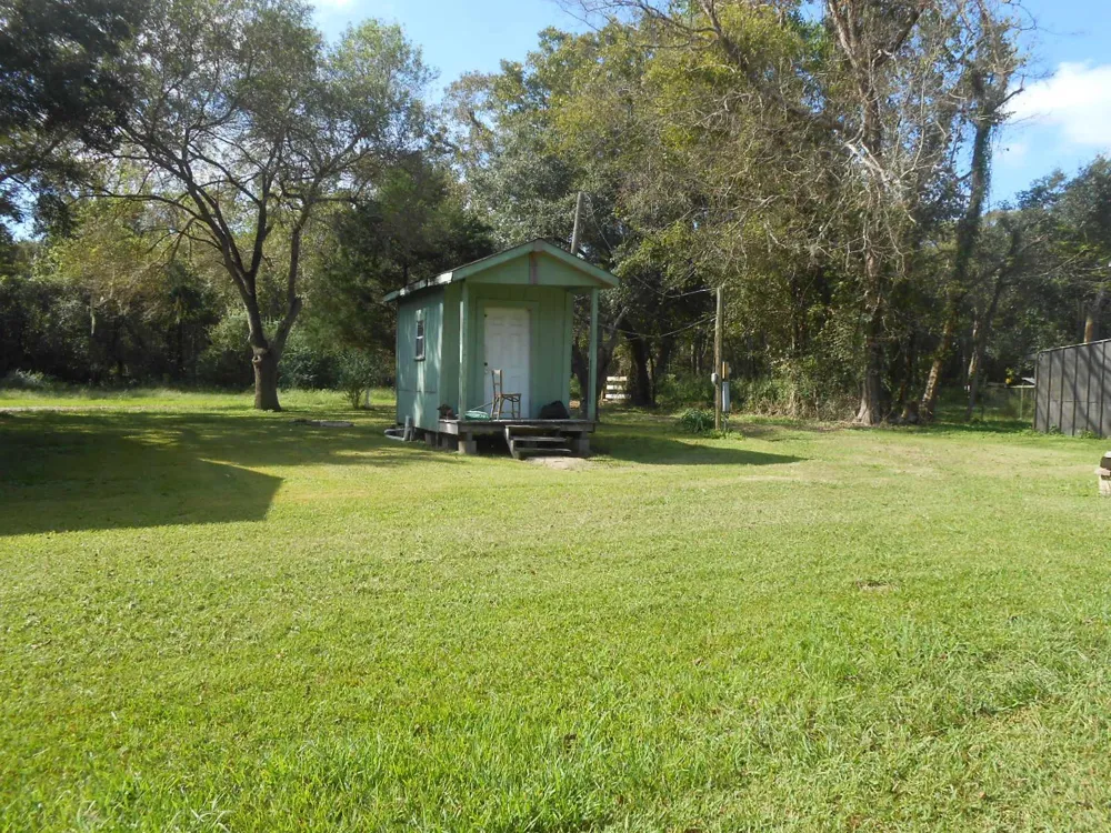 6435 County Road 42 Rosharon, TX 77583