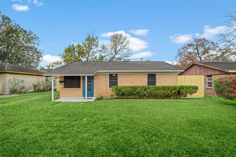 411 Ulrich Street Sugar Land, TX 77498