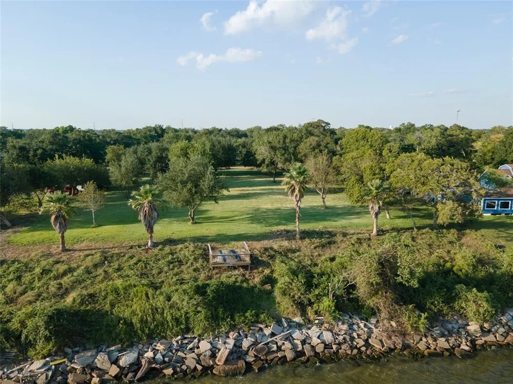 Crow Road Baytown, TX 77520