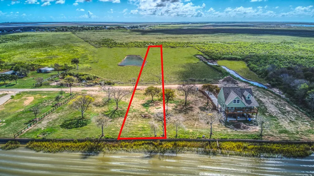 5620 County Road 469 Brazoria, TX 77422