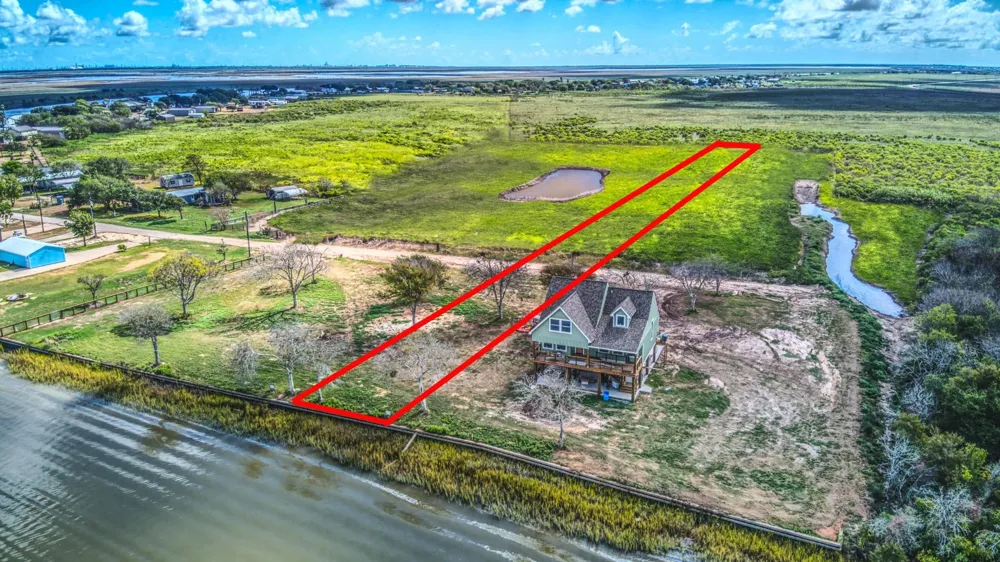 5620 County Road 469 Brazoria, TX 77422
