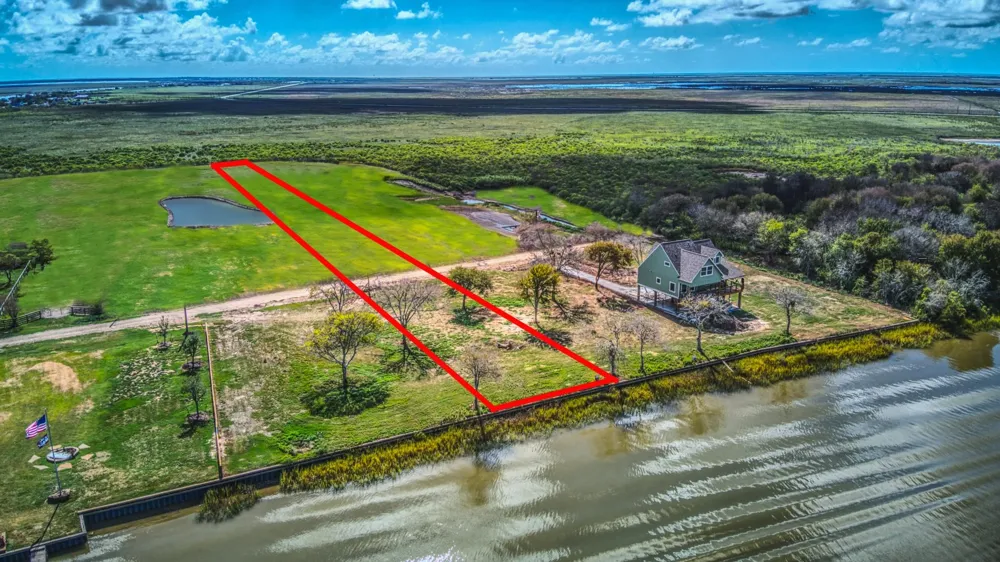 5620 County Road 469 Brazoria, TX 77422
