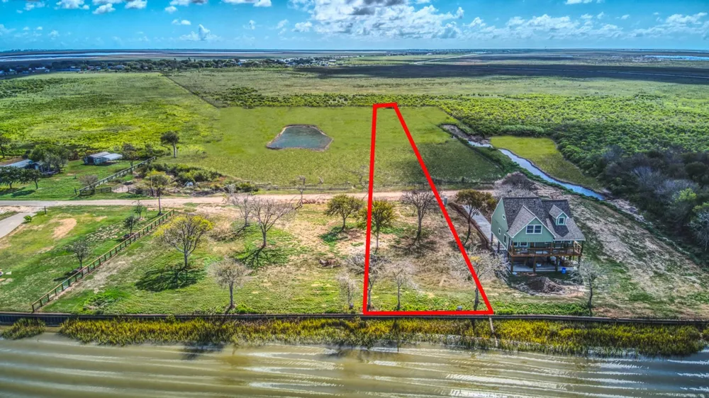 5620 County Road 469 Brazoria, TX 77422