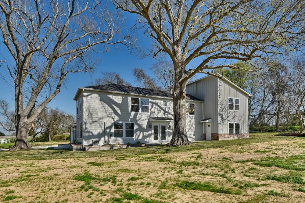 6300 Highway 105 Brenham, TX 77833
