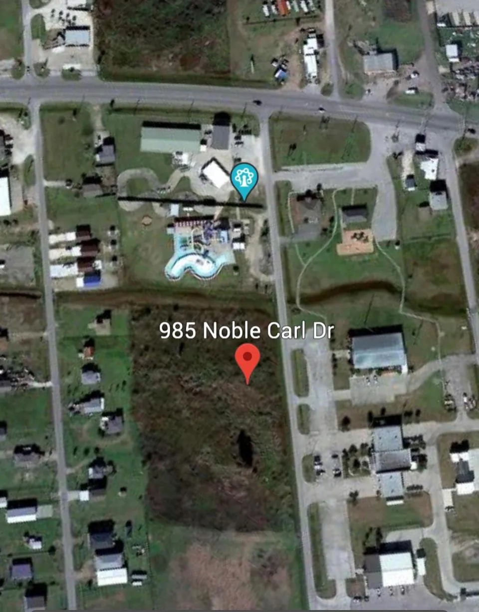 985 Noble Carl Drive Crystal Beach, TX 77650